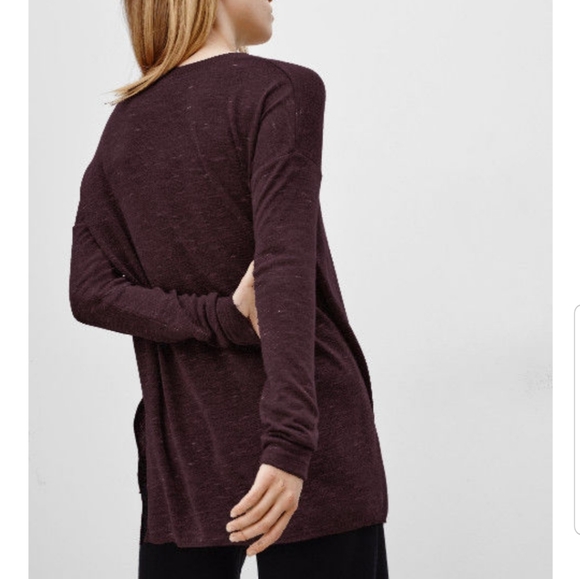 ❗❗3/$20 Aritizia Wilfred Sherbrooke Maroon Vneck Long sleeve - Picture 2 of 5